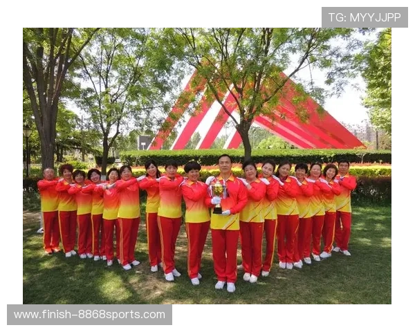 中国四大足球明星崛起之路从青涩少年到国际赛场的辉煌历程 中国四大足球明星崛起之路从青涩少年到国际赛场的辉煌历程